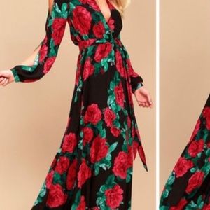Lulus Medium Black w/roses Maxi Long Sleeve Dress